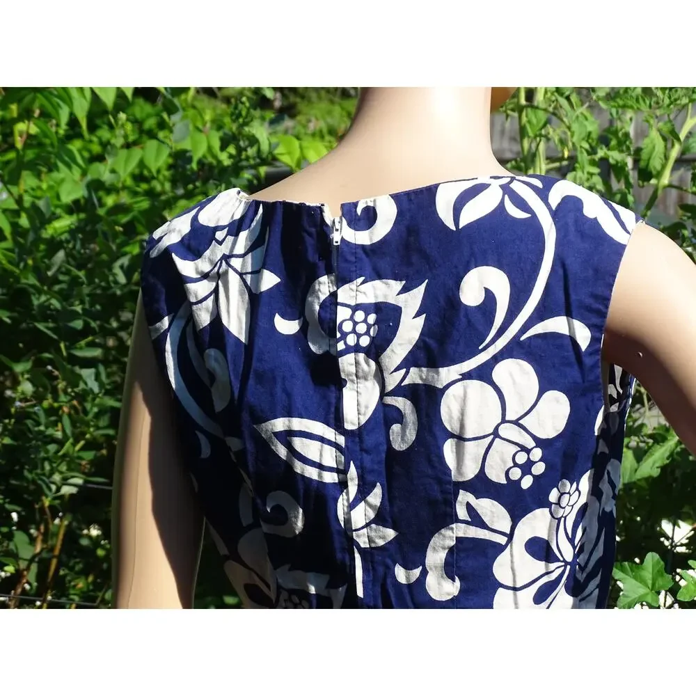 Vintage 1960s Blue Hibiscus Hawaiian Shift Dress Sleeveless Cotton Small